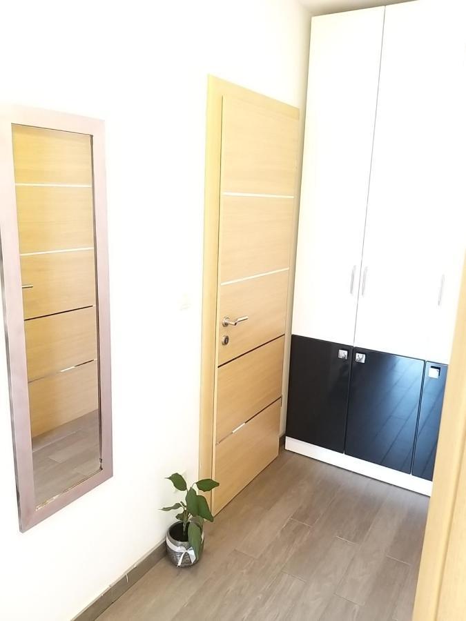 3 Bedroom Apartment With Terrace And Free Parking Split Exterior foto