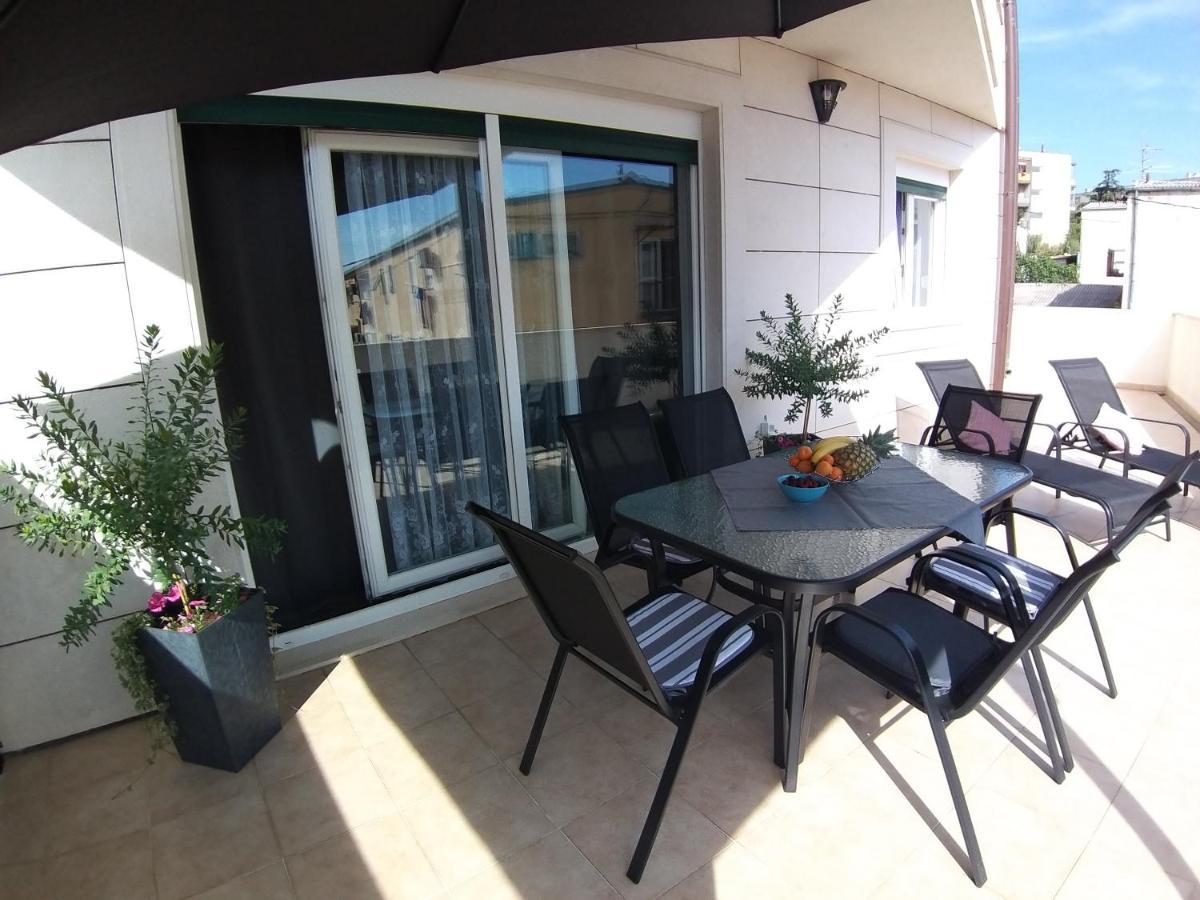 3 Bedroom Apartment With Terrace And Free Parking Split Exterior foto